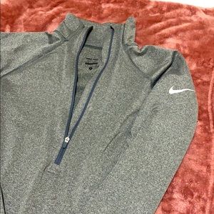 Nike dry fit half zip size small